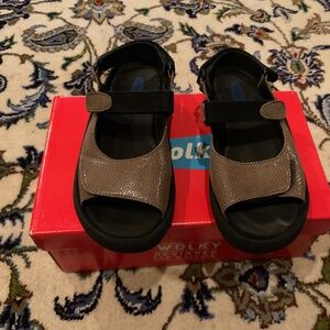 Wolky Jewel Tan Leather Snakeskin Embossed Comfort Sandals Womens Size 36